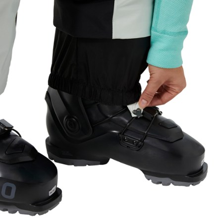 Helly Hansen Switch Cargo 2.0 Snow Pants - Women's 5