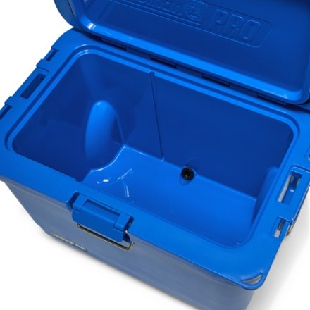 Coleman Pro 55-Quart Hard Cooler 6