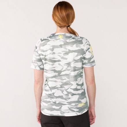Endura Mountain Camo LTD Printed Bike T-Shirt - Women's 2