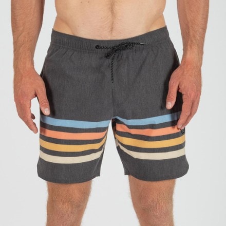 VISSLA Sumner 16.5" Volley Shorts - Men's 1