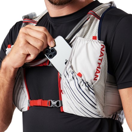 Nathan Pinnacle 12 L Hydration Vest 7