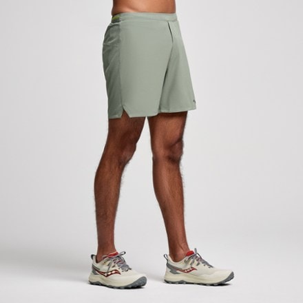 Saucony Peregrine 6" Shorts - Men's 2