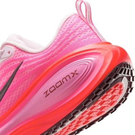 Nike Vomero Plus Road-Running Shoes - Women's 8
