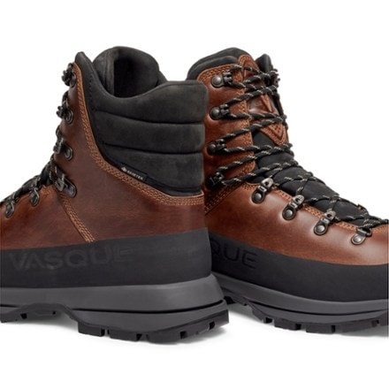 Vasque St. Elias XT Hiking Boots - Men's 5