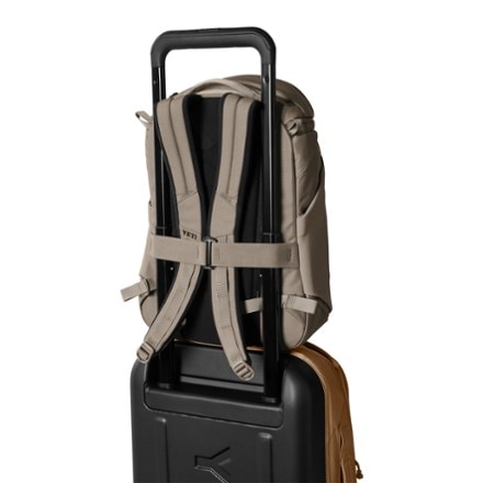 YETI Ranchero Pack - 18 L 7