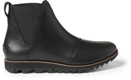 black chelsea bootie