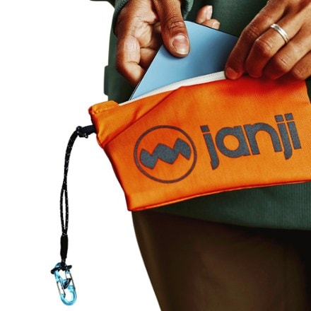 Janji Multipocket Zip Pouch 4