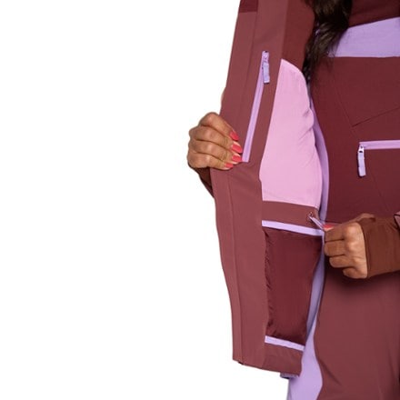 SENIQ Slopestar Insulated Ski Jacket - Women's 5