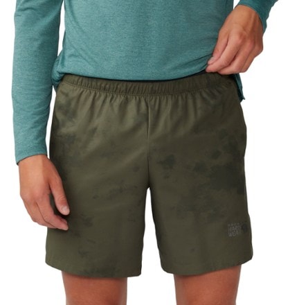 Mountain Hardwear Shade Lite Shorts - Men's 7" inseam 5