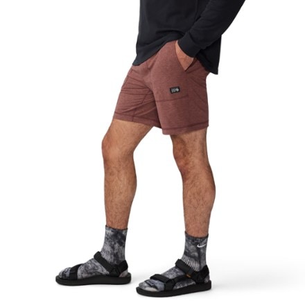 Mountain Hardwear Chillaction Shorts - Men's 4