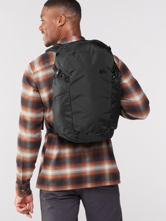 REI Co-op Ruckpack 28 Recycled Daypack - Men's 1