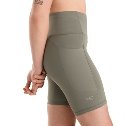 Arc'teryx Essent High-Rise 8" Shorts - Women's 5