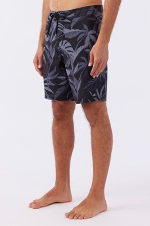 O'Neill Hyperfreak Heat Tropical Camo 20" Board Shorts - Men's 3