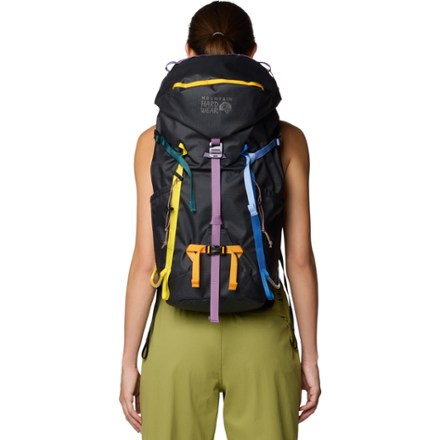 Mountain Hardwear Scrambler 25 Pack 4