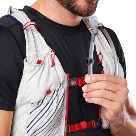 Nathan Pinnacle 12 L Hydration Vest 6