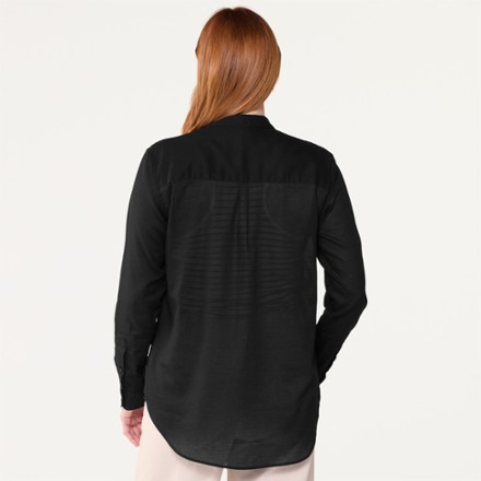 Patagonia Lightweight A/C Button-Down Shirt - Women's 2