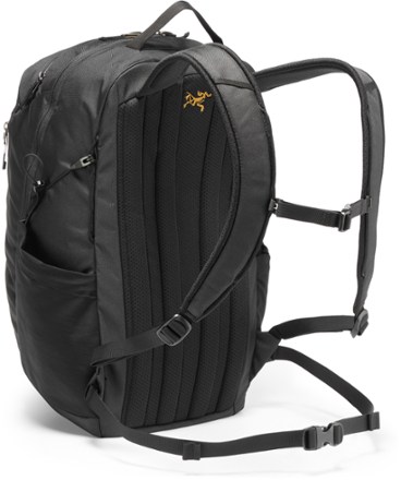 Arc'teryx Mantis 26 L Pack 3