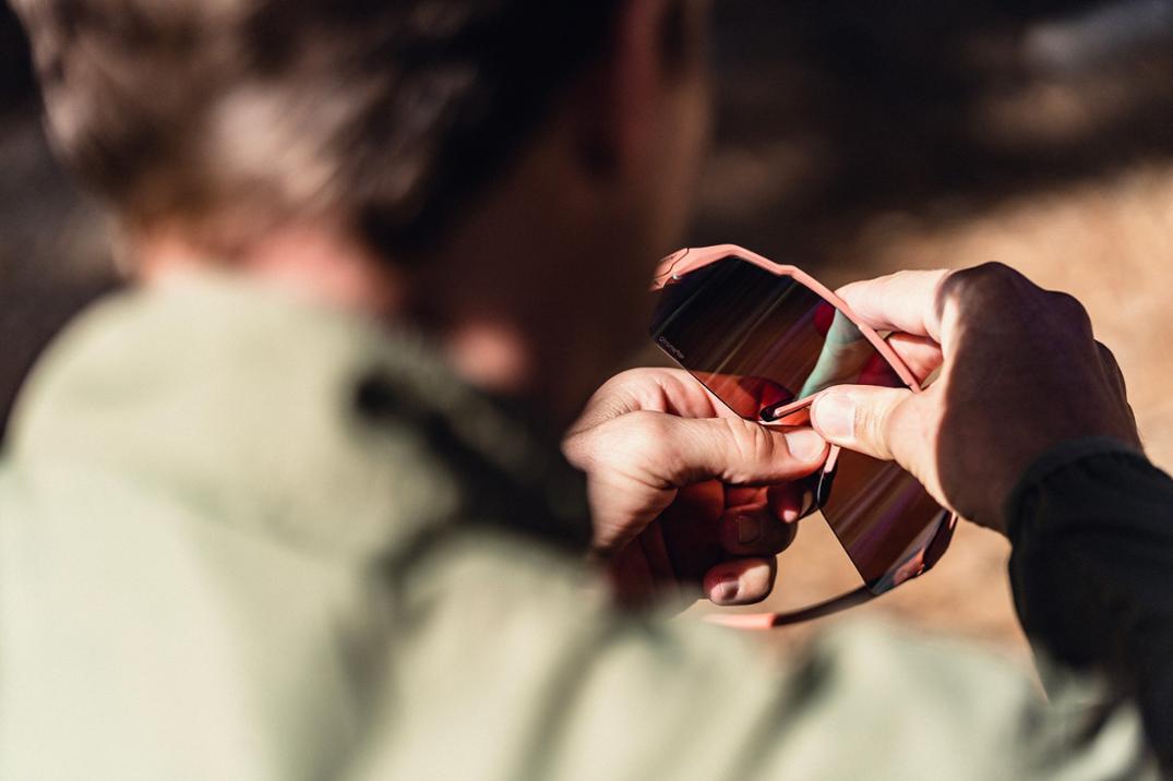 Location Image for Shift Split MAG ChromaPop Sunglasses