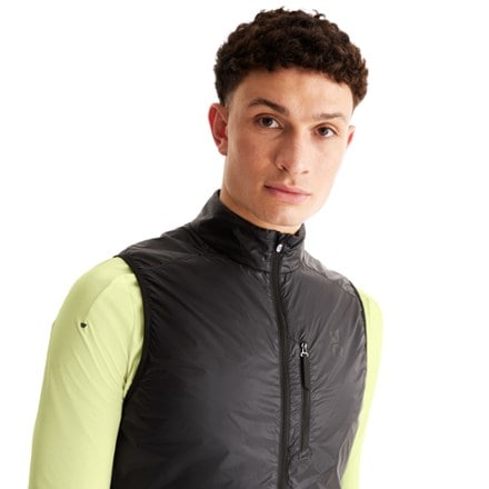 On Weather Vest - Men's 5