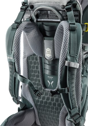 Deuter Kid Comfort Active Child Carrier 8