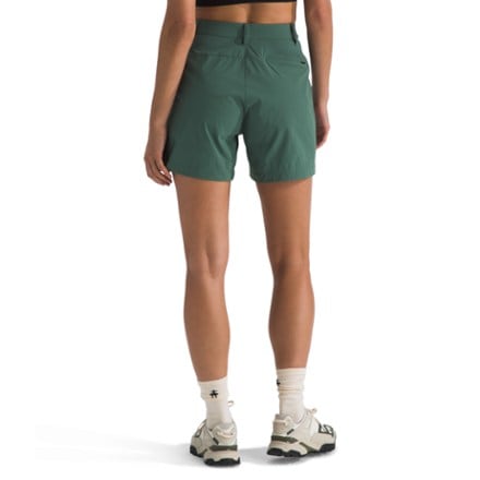 The North Face Basin 5" Shorts - Women's 2