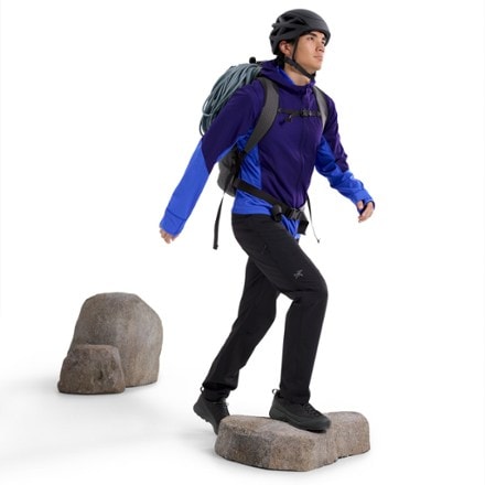 Arc'teryx Konseal Hybrid Hoody - Men's 3