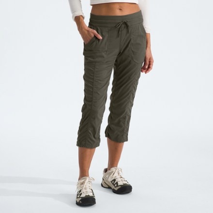 The North Face Aphrodite 2.0 Capri Pants - Women's 1