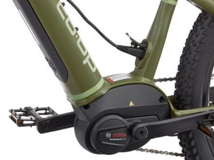 Co-op Cycles DRT e1.1 Electric Mountain Bike Charging port