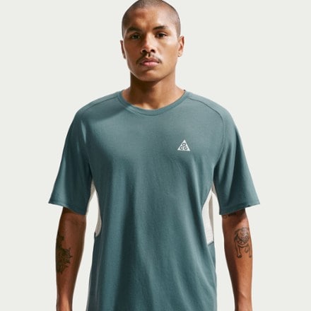 Nike ACG Solar Chase T-Shirt - Men's 4
