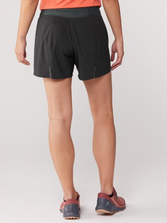 Janji Cadence 4" Shorts - Women's 2