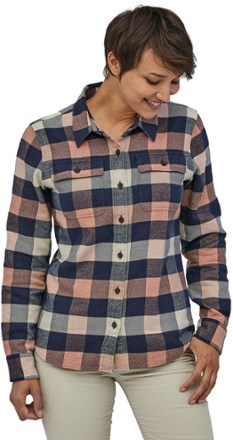 patagonia women's plaid shirt