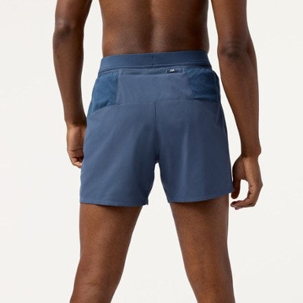 Brooks Journey 5" Shorts - Men's 1