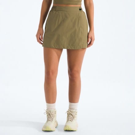On Body Image of color Cedar