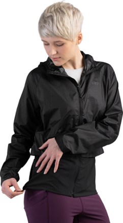 Outdoor Research Helium Wind Hoodie - Women's 4