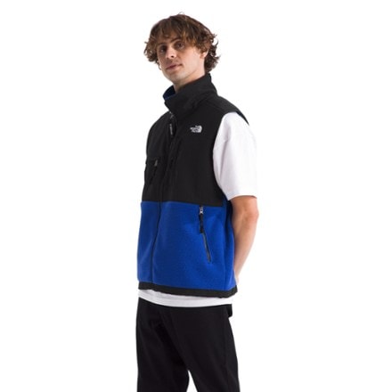 The North Face Retro Denali Vest - Men's 4