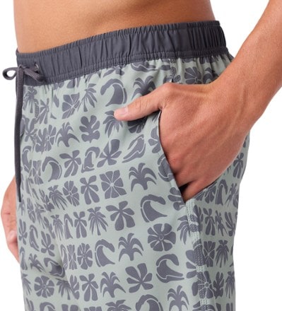 O'Neill Hermosa Elastic Waist Lined 17" Swim Trunks - Men's 4