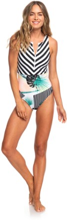 Roxy Juniors Printed Beach Classics One Piece Swimsuit Reviews