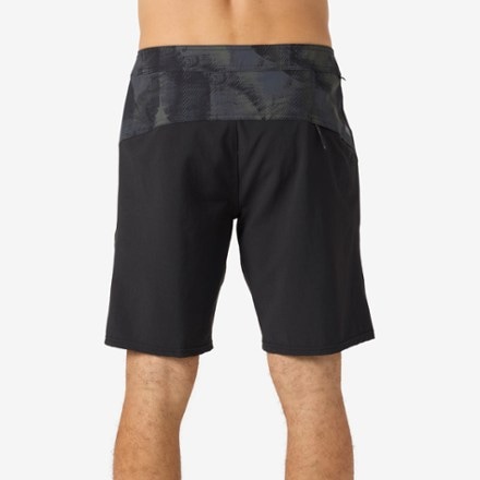 O'Neill Hyperfreak Tech Enduro 19" Board Shorts - Men's 2