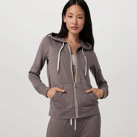 Vuori Halo Performance Hoodie 2.0 - Women's 0