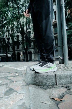 Brooks Dash Pants - Men's 7