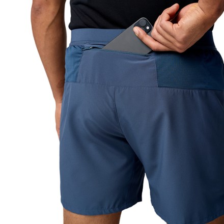 Brooks Journey 7" Shorts - Men's 2