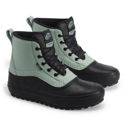 Vans Standard Mid Snow MTE Boots - Women's 1