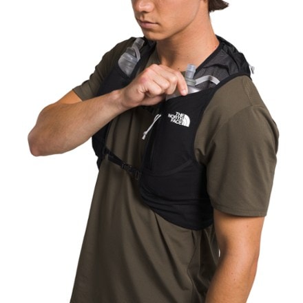 The North Face Sunriser Run Vest 8 Hydration Vest 3