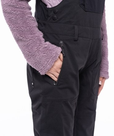 686 Black Magic Bib Snow Pants - Women's 9