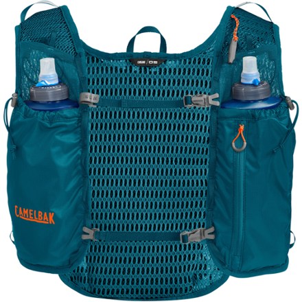 CamelBak Trail Run Hydration Vest with Two 17 fl. oz. Quick Stow Flasks 0