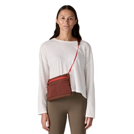 Patagonia Terravia Sacoche Crossbody Bag 2