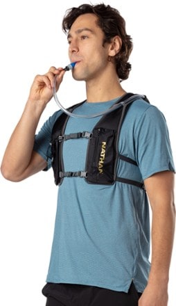 Nathan QuickStart 2.0 4 L Hydration Pack 5