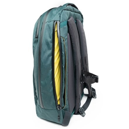Topo Designs Global Pro 24 L Pack 3