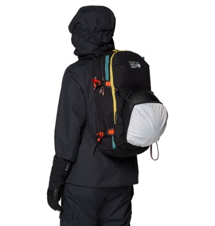 Mountain Hardwear Gnarwhal 25 Snow Pack 10