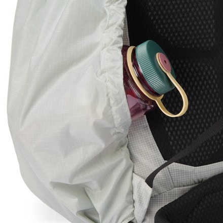 Mountain Hardwear Kazam 45 Pack Water bottle pocket (Water bottle sold separately)